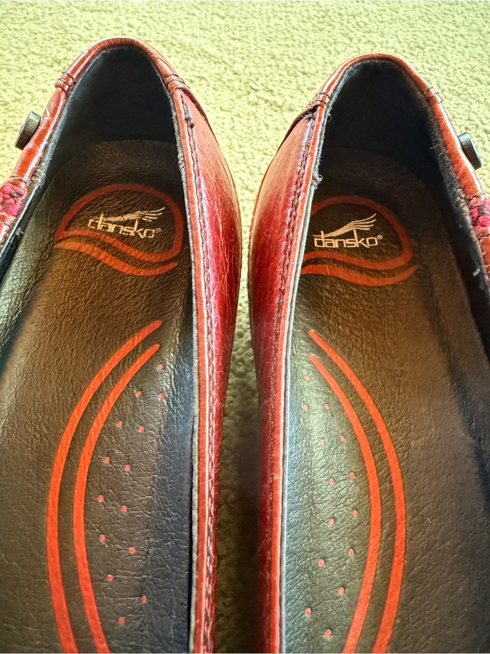 Dansko Pam Red Leather Knit Button Wedge Loafers Shoes Size 38 US 7.5-8 - Picture 10 of 13